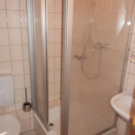 酒店 Blick Zum Maimont 3*